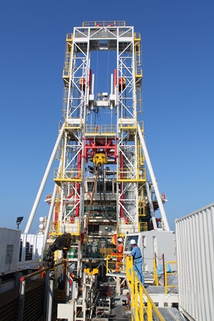 Geoquip Marine GMTR120 drill rig in operation