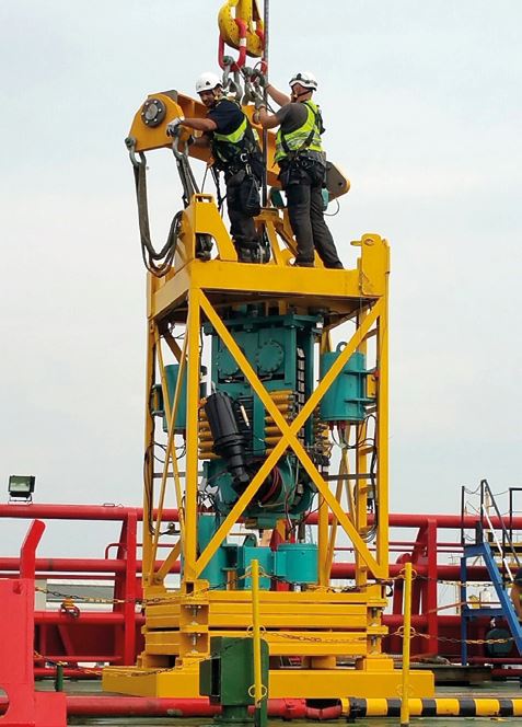 Geoquip Marine | Dina Polaris with GMTR120 Geoquip Marine GMC201 Seabed PCPT on crane