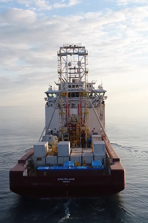 Geoquip Marine | Twin Ram Geotechnical Drilling Rig GMTR120 GMTR120 Offshore Drilling Rig on Vessel