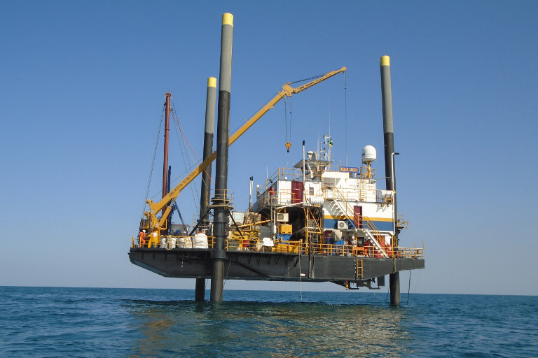 GMRJ50 nearshore drill rig on jack-up barge