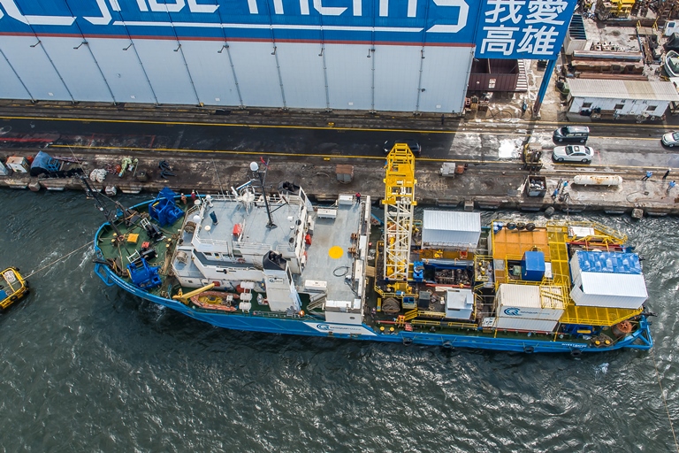 MV Investigator fitted with the GMR300 drilling rig