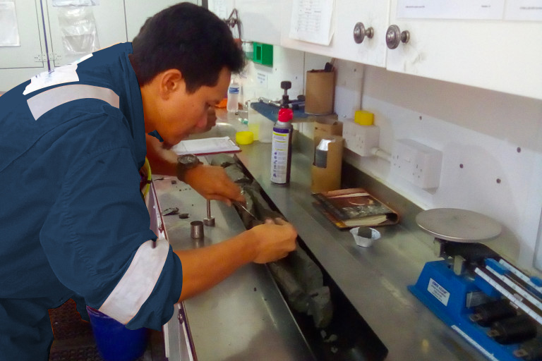 Geoquip Marine | Dina Polaris with GMTR120 Geoquip Marine Dina Polaris Offshore Laboratory