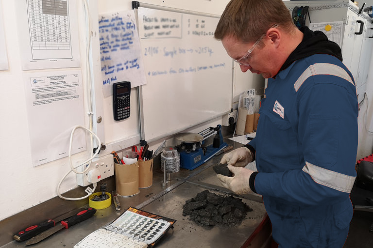 Geoquip Marine | MV Investigator with GMR300 Geoquip Marine Offshore Lab Soil Sample Analysis