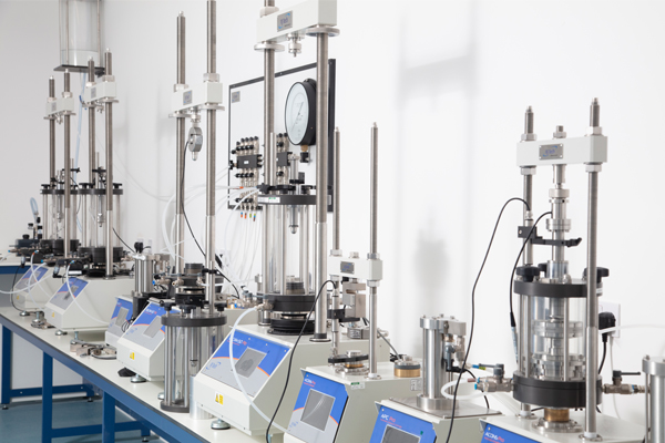 Geoquip Marine | Onshore Laboratory Geoquip Marine geotechnical investigation laboratory equipment