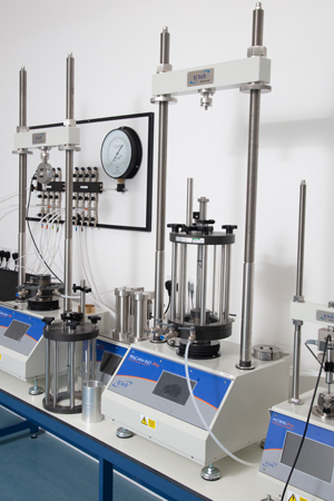 Geoquip Marine onshore laboratory equipment